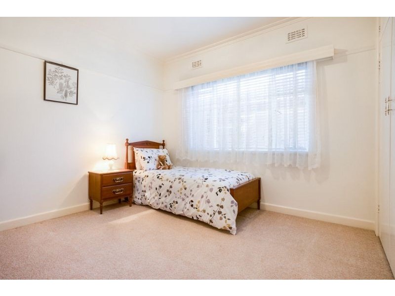 63 Chapman Avenue, Glenroy VIC 3046