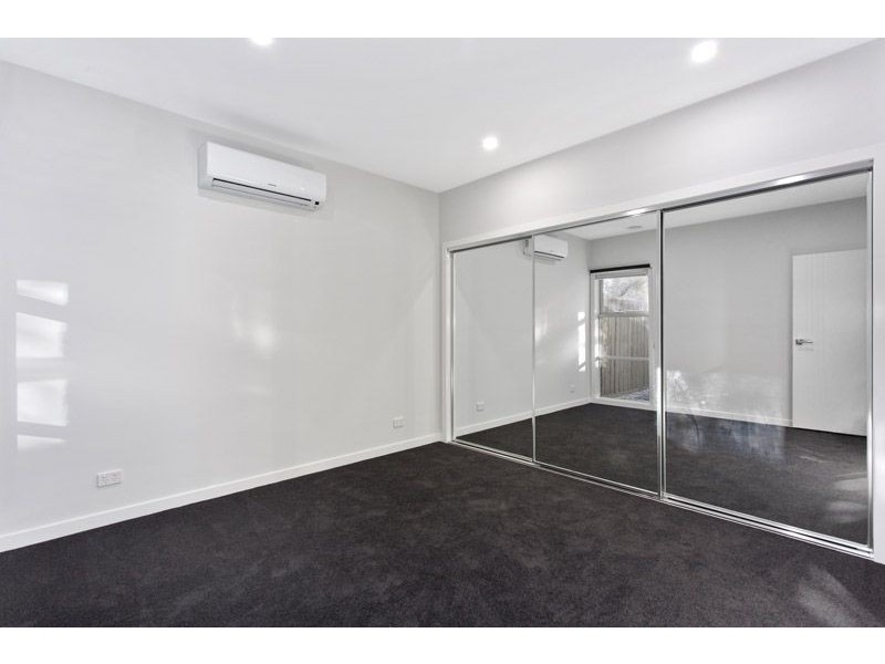 2 & 3/77 Maude Avenue, Glenroy VIC 3046