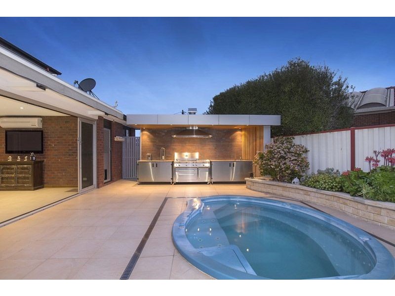 3 Rex Place, Hadfield VIC 3046