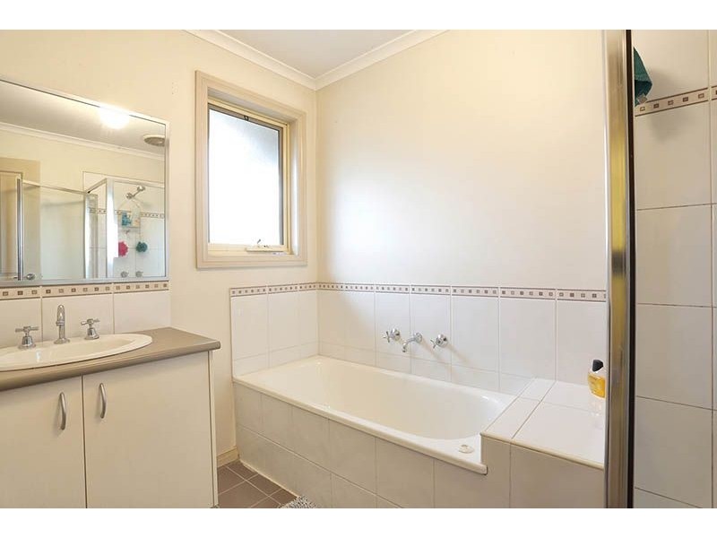 16 Illawarra Street, Glenroy VIC 3046