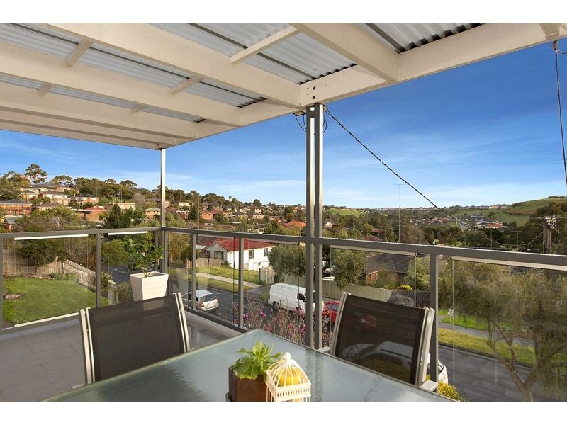 8 Cross Terrace, Glenroy VIC 3046