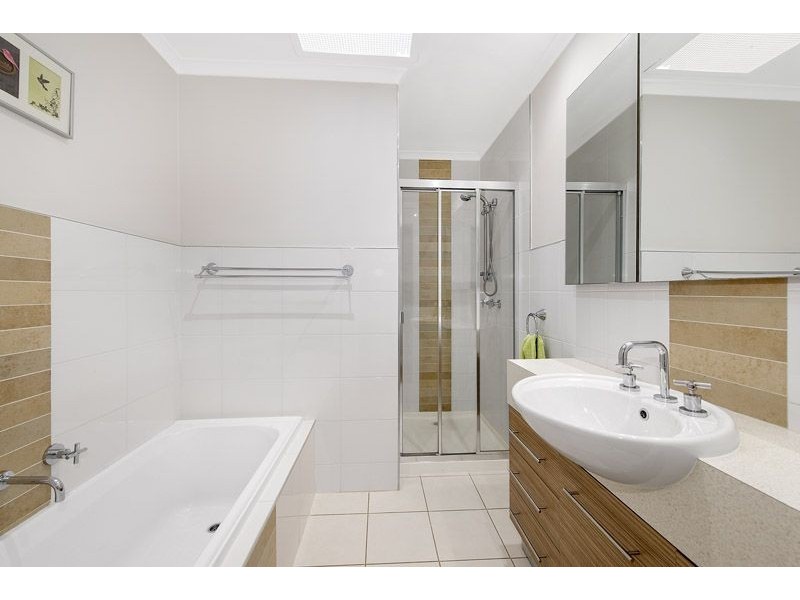 8 Cross Terrace, Glenroy VIC 3046