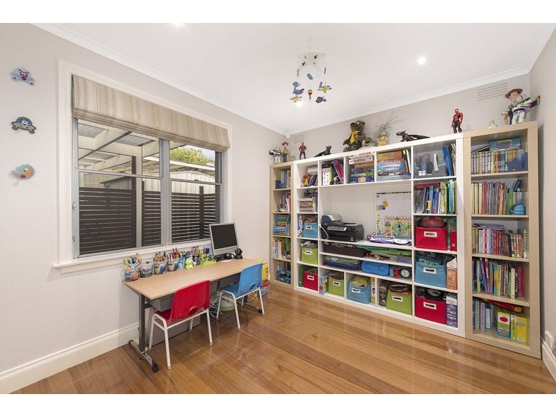 8 Cross Terrace, Glenroy VIC 3046