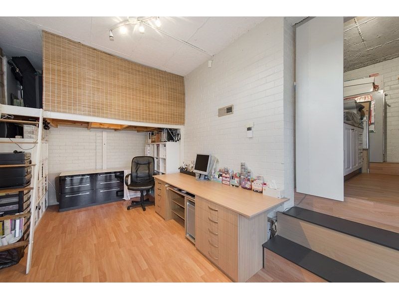 8 Cross Terrace, Glenroy VIC 3046