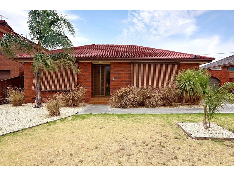 4 Farview Street, Glenroy VIC 3046