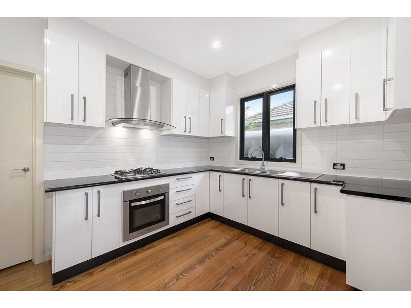 1/3 Surrey Street, Hadfield VIC 3046