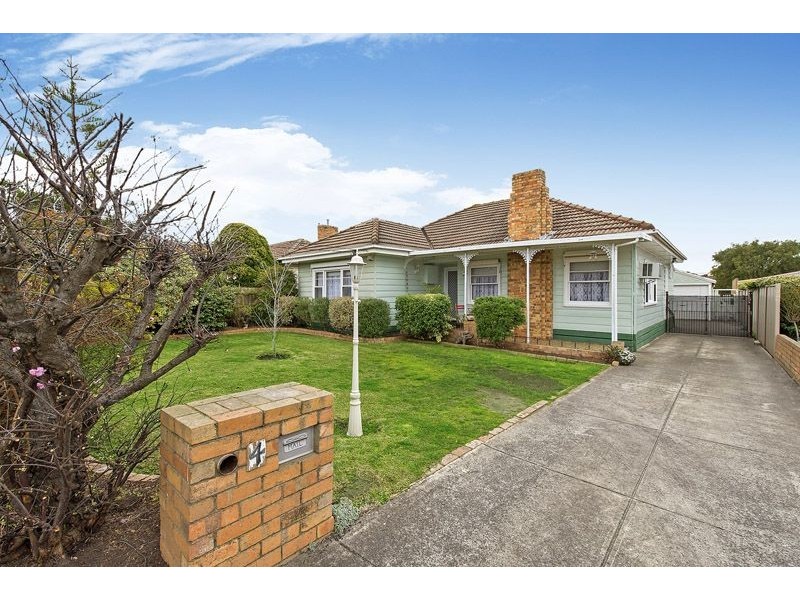 4 Becket Street South, Glenroy VIC 3046