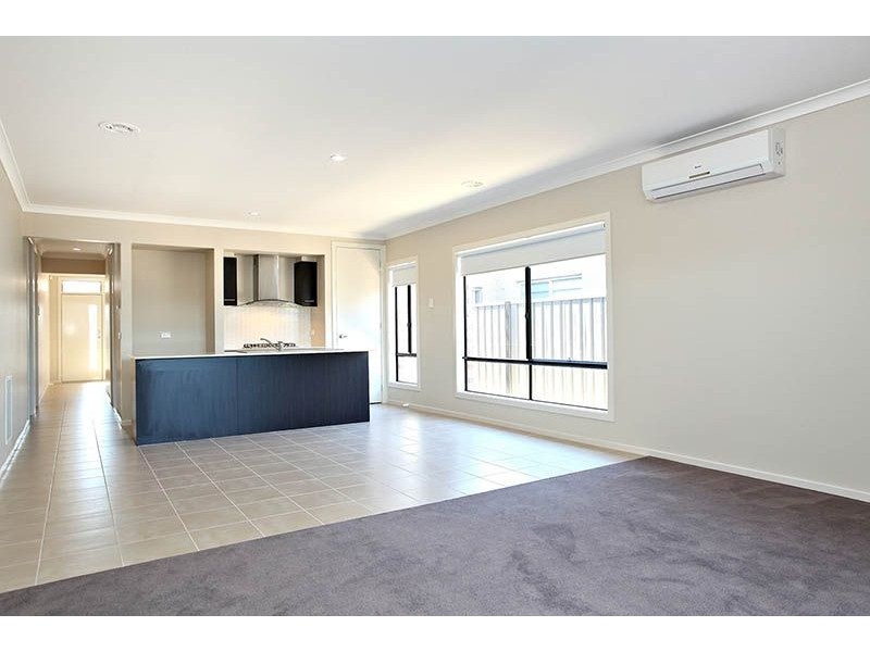 63  Gateshead Street, Craigieburn VIC 3064