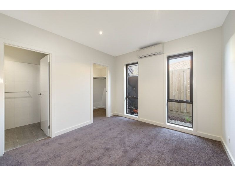 2/318 O’Hea Street, Pascoe Vale South VIC 3044