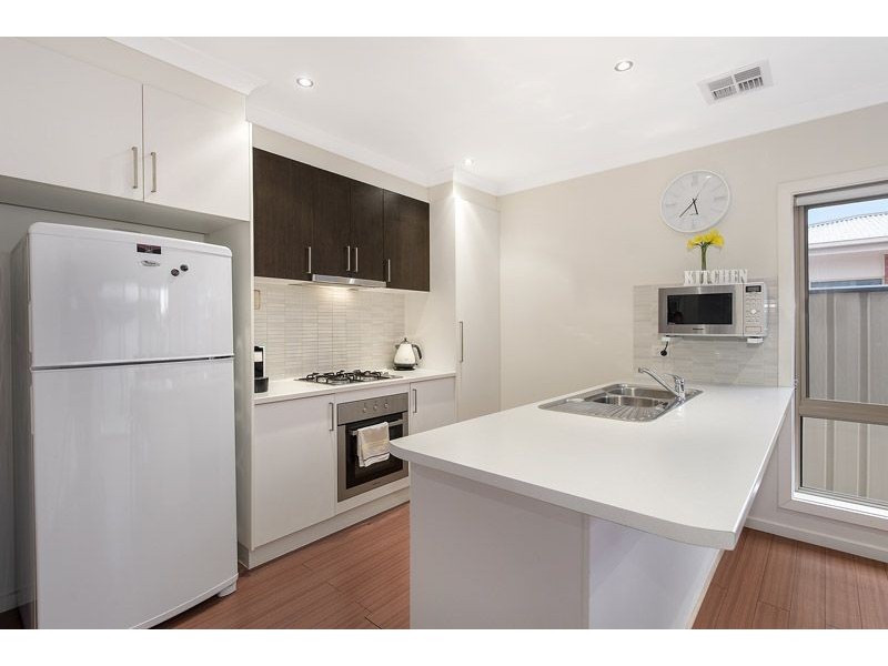 2/67 Glen Street, Glenroy VIC 3046