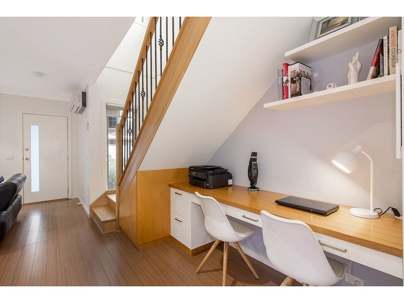 2/67 Glen Street, Glenroy VIC 3046