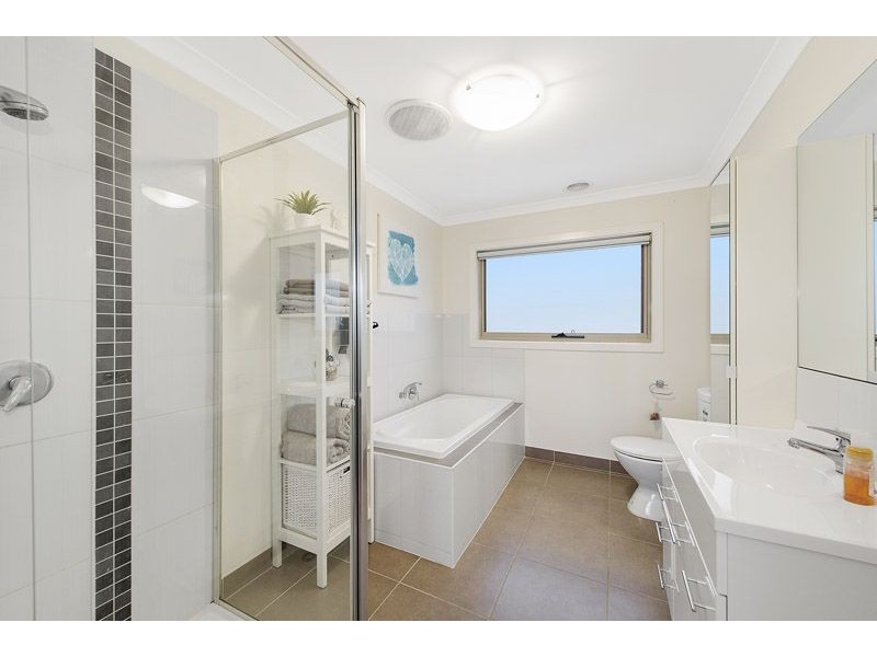 2/67 Glen Street, Glenroy VIC 3046