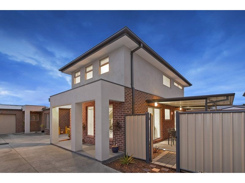 2/67 Glen Street, Glenroy VIC 3046