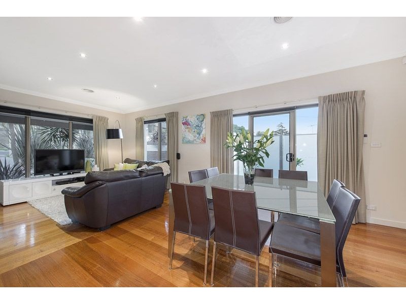 71 Vincent Street, Oak Park VIC 3046