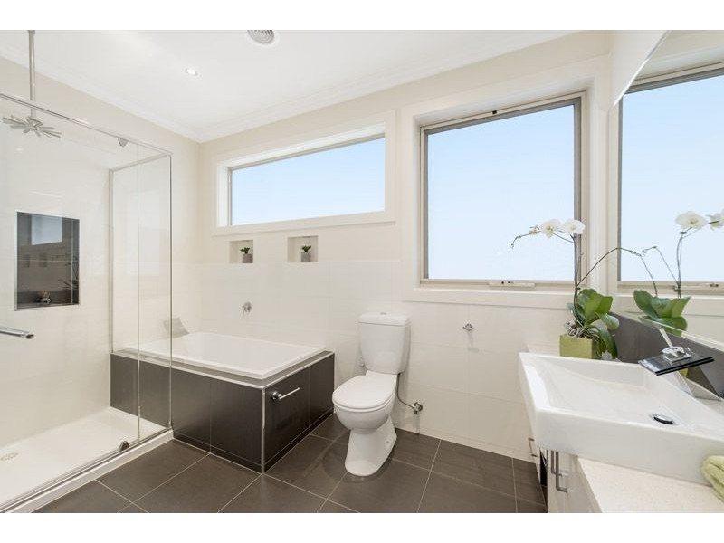 71 Vincent Street, Oak Park VIC 3046