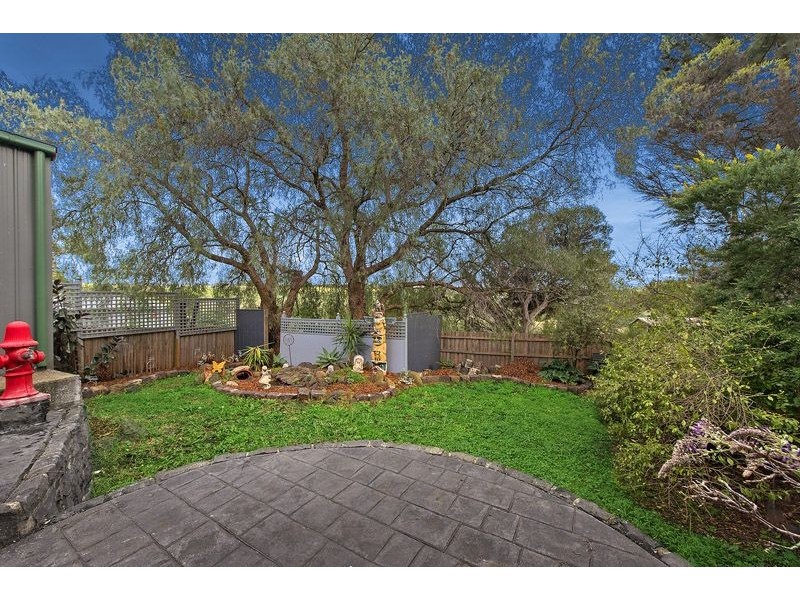 30 Moonee Boulevard, Glenroy VIC 3046