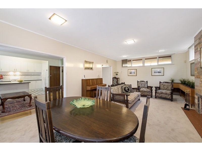 52 Chapman Avenue, Glenroy VIC 3046