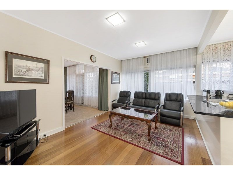 52 Chapman Avenue, Glenroy VIC 3046
