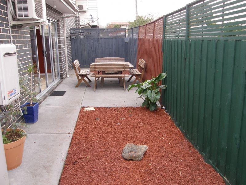 2/86 Hubert Avenue, Glenroy VIC 3046