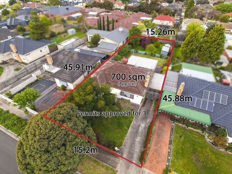42 Hubert Avenue, Glenroy VIC 3046