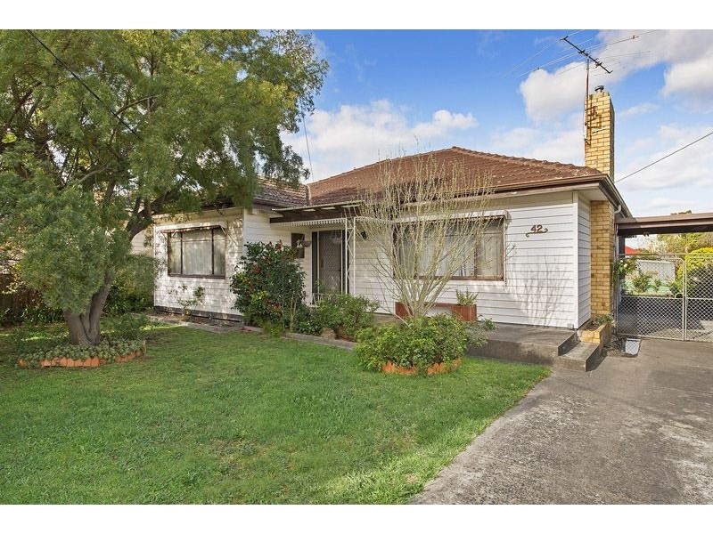 42 Hubert Avenue, Glenroy VIC 3046
