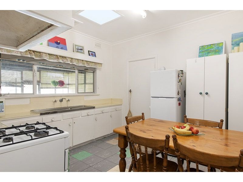 42 Hubert Avenue, Glenroy VIC 3046