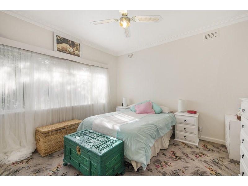 42 Hubert Avenue, Glenroy VIC 3046