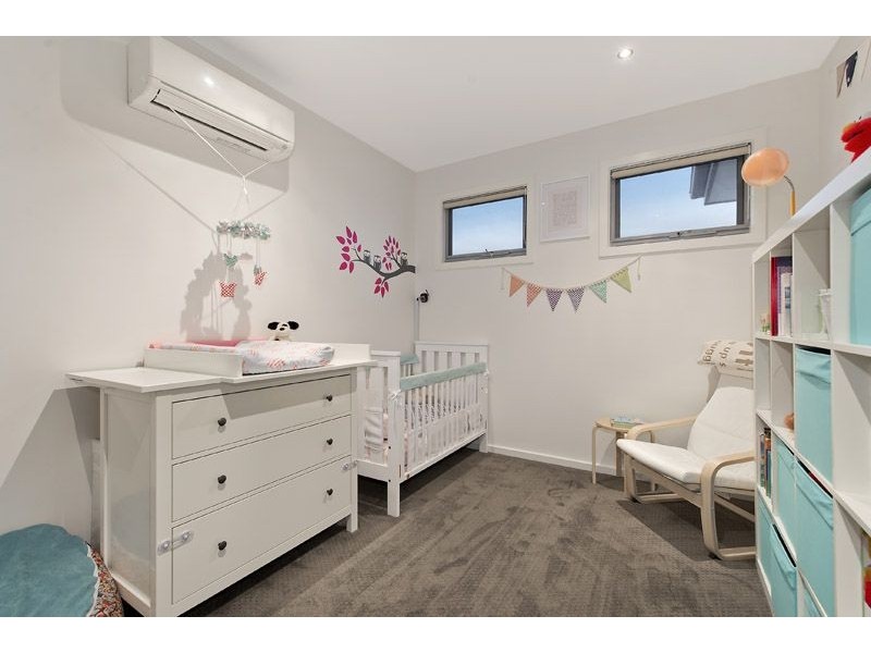 2/15 Everard Street, Glenroy VIC 3046