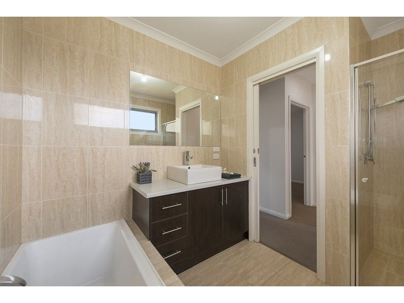 1/86 Hubert Avenue, Glenroy VIC 3046