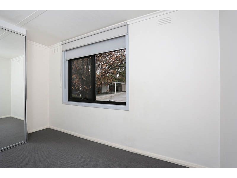 4/64 New Road, Oak Park VIC 3046