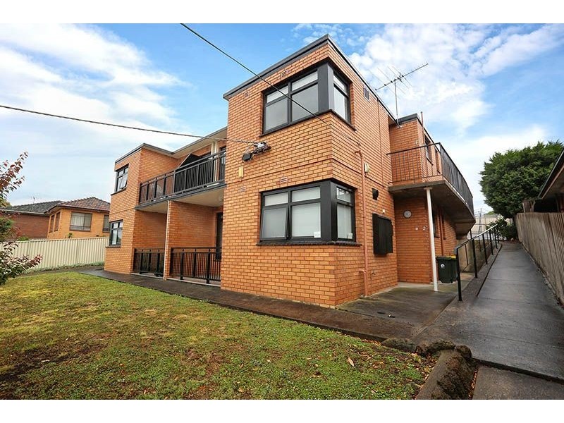 4/64 New Road, Oak Park VIC 3046
