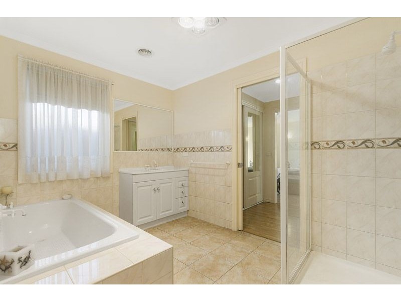 2A Eileen Street, Hadfield VIC 3046