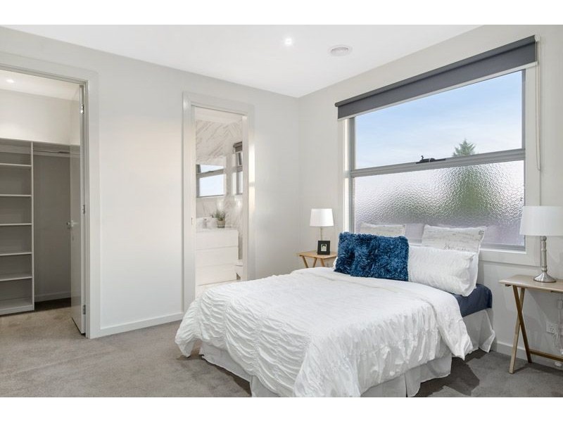 1/254 West Street, Glenroy VIC 3046