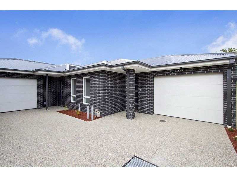 3 & 4/8 Ogden Street, Glenroy VIC 3046