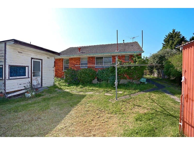 8 Keith Crescent, Broadmeadows VIC 3047