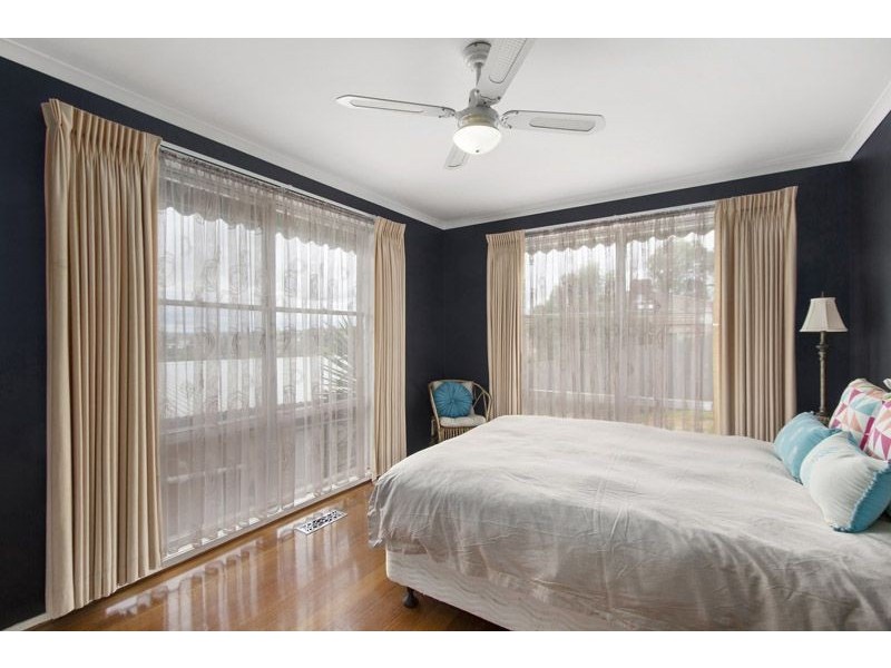 10 Rose Court, Jacana VIC 3047