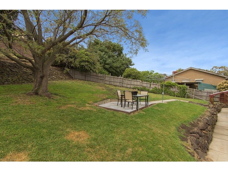 10 Rose Court, Jacana VIC 3047