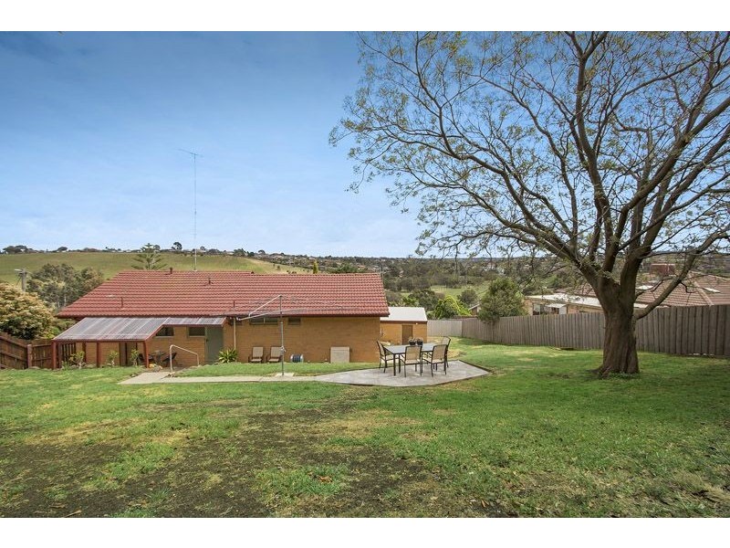 10 Rose Court, Jacana VIC 3047