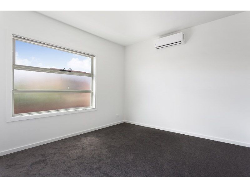 2/33 William Street, Glenroy VIC 3046
