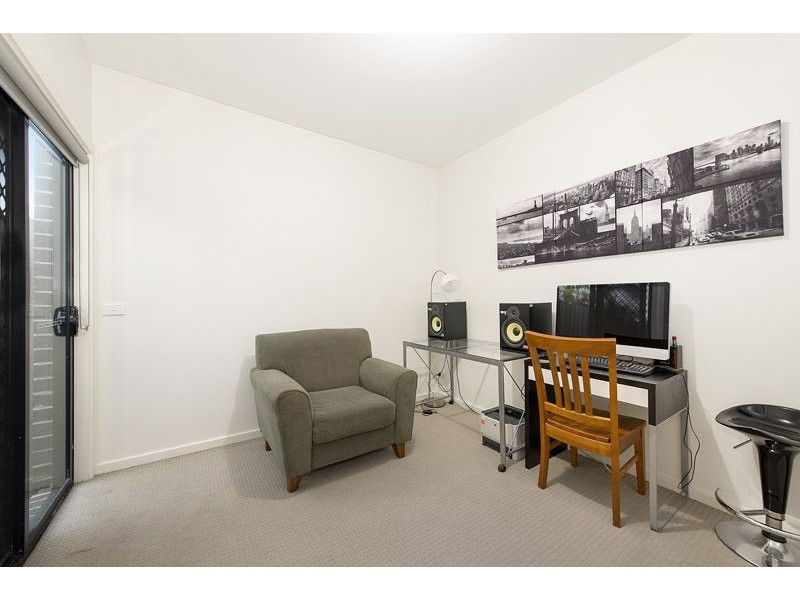 6/18 Josephine Street, Oak Park VIC 3046