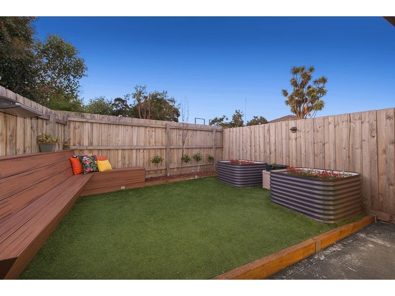 6/18 Josephine Street, Oak Park VIC 3046