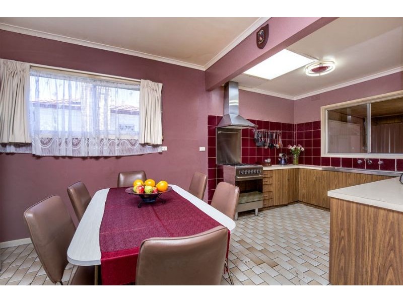 24 Hilton Street, Hadfield VIC 3046