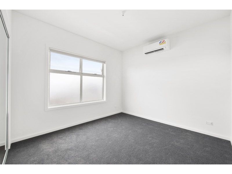 2/71 Maude Avenue, Glenroy VIC 3046