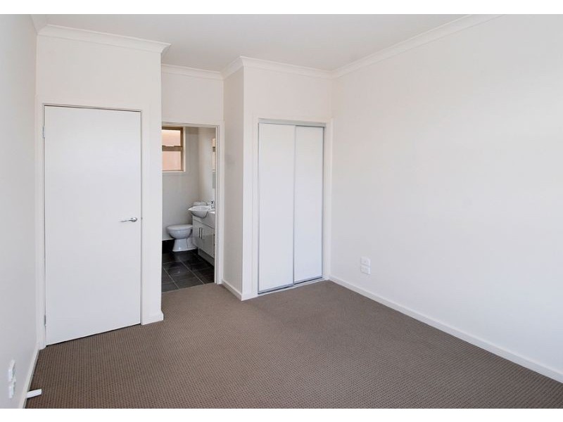 1/7 Widford Street, Glenroy VIC 3046