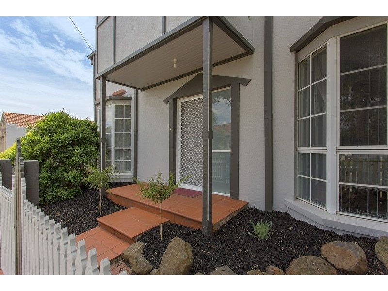 2A Harra Court, Oak Park VIC 3046