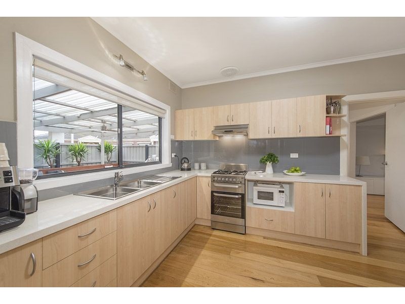 1/19 Gregory Street, Oak Park VIC 3046