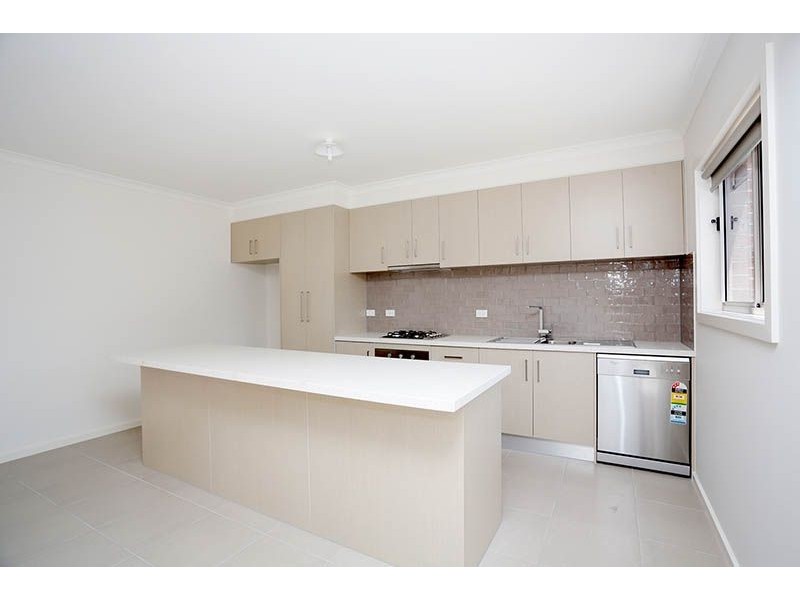 5a Warnock Street, Broadmeadows VIC 3047