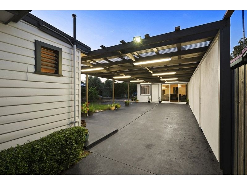 8 Dromana Street, Glenroy VIC 3046