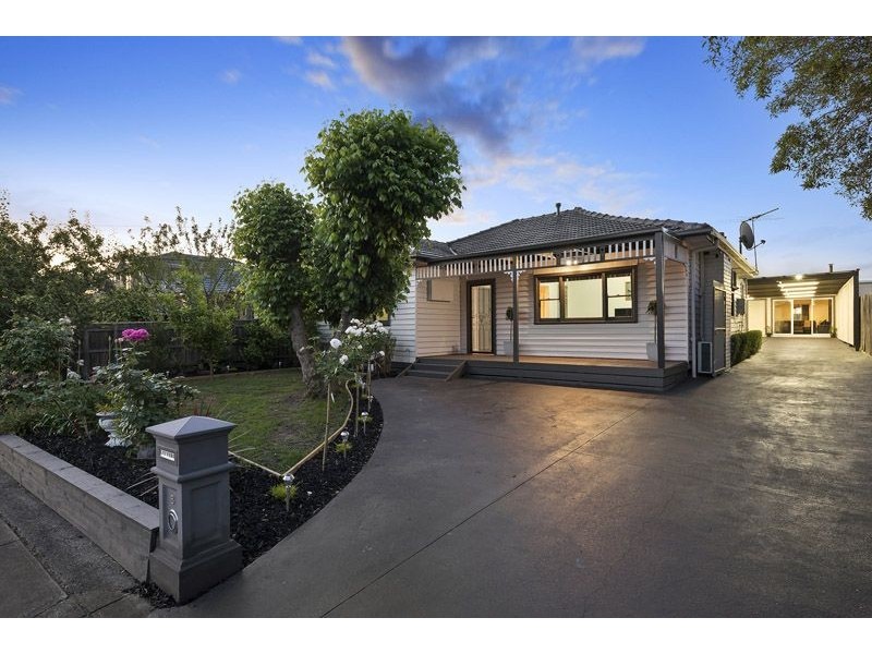 8 Dromana Street, Glenroy VIC 3046