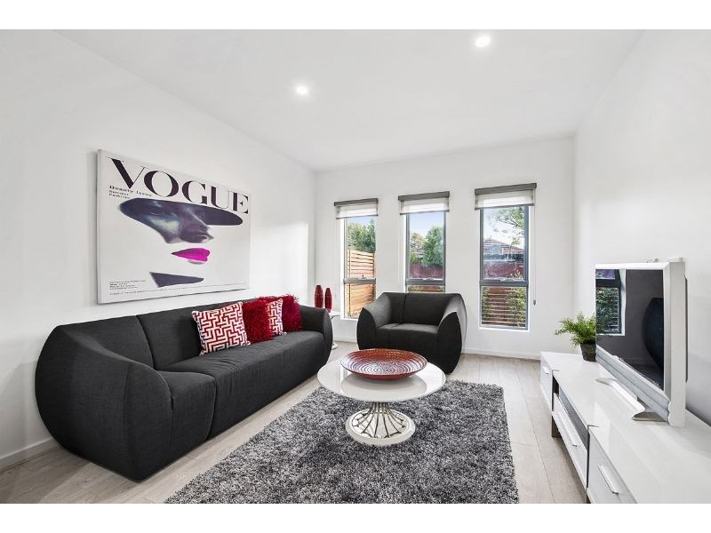 2B Lyons Street, Glenroy VIC 3046